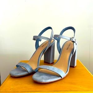Gianni Bini block heels
